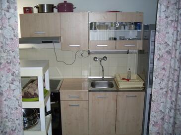 Apartmány s terasou Tisno, Severní Dalmácie