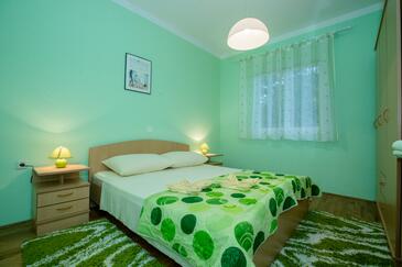 Apartments with parking space Mundanije, Rab - 15900