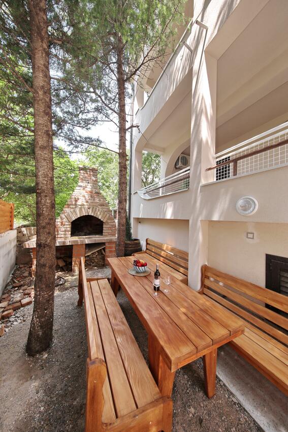 Podwórko - Apartamenty nad morzem Ribarica, Karlobag