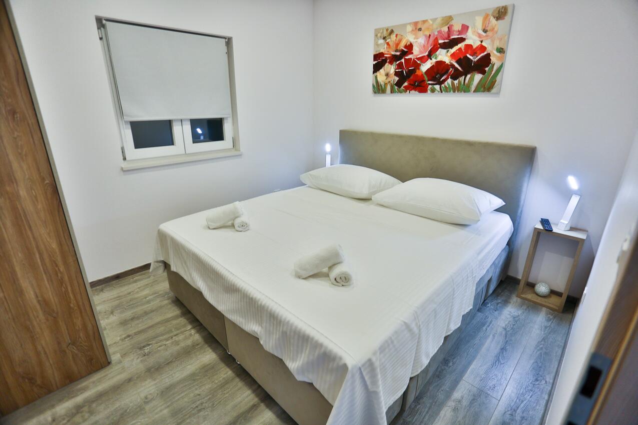Rodinný dům s bazénem Split - 15909
