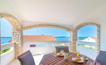 Apartments by the sea Ždrelac, Pašman - 15911