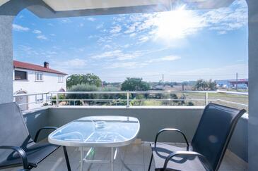 Jednopokojový apartmán Vrsi, Zadar (A-15944-b)