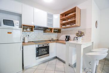 Apartmány s parkovištěm Zadar - 15945