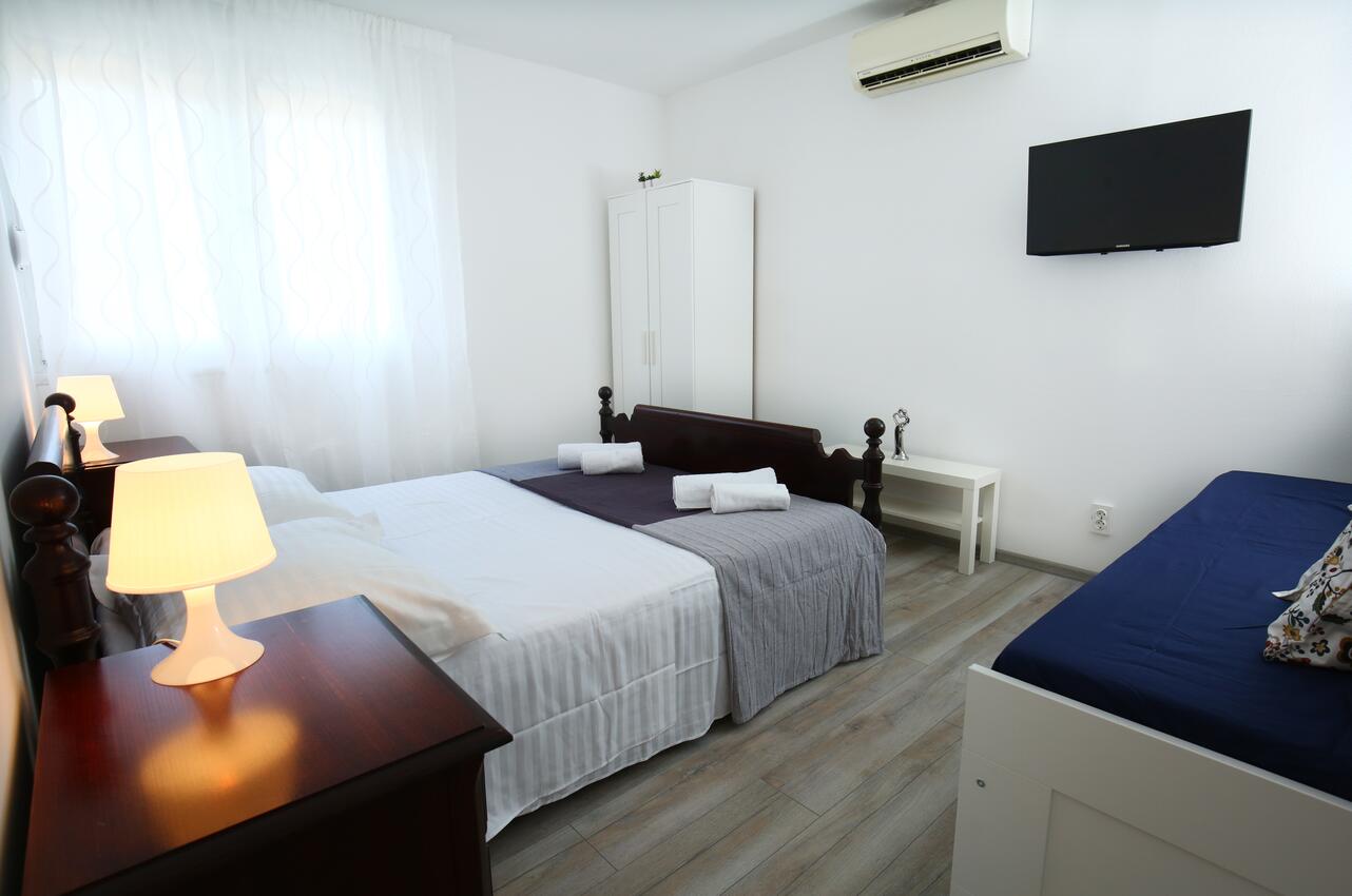 Apartmani i sobe s internetom Split - 15953