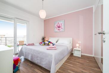 Luksuzna vila uz more s bazenom Posedarje, Novigrad - 15961