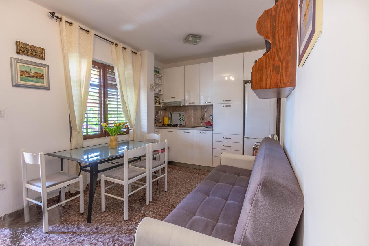 A-15963-a - Alloggi privati - Appartamenti accanto al mare Podstrana, Spalato - Split
