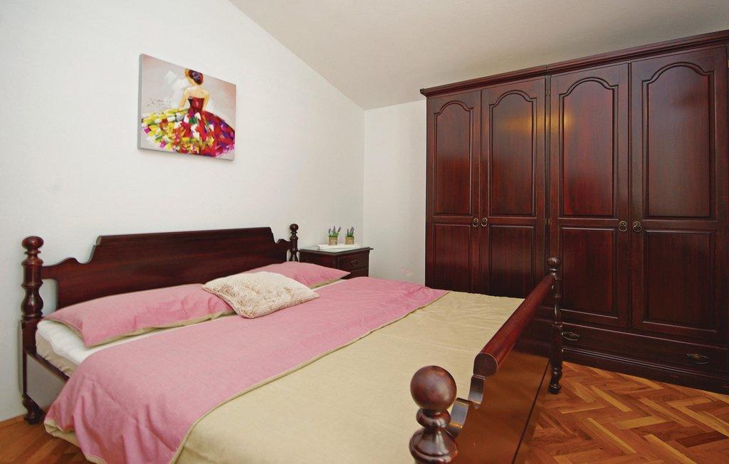 K-15985 - Alloggi privati - Casa con piscina per famiglia Grubine, Morlacca - Zagora