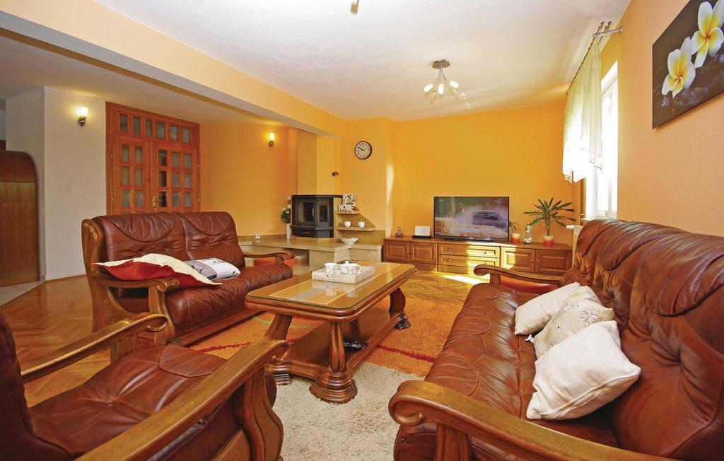 K-15985 - Alloggi privati - Casa con piscina per famiglia Grubine, Morlacca - Zagora