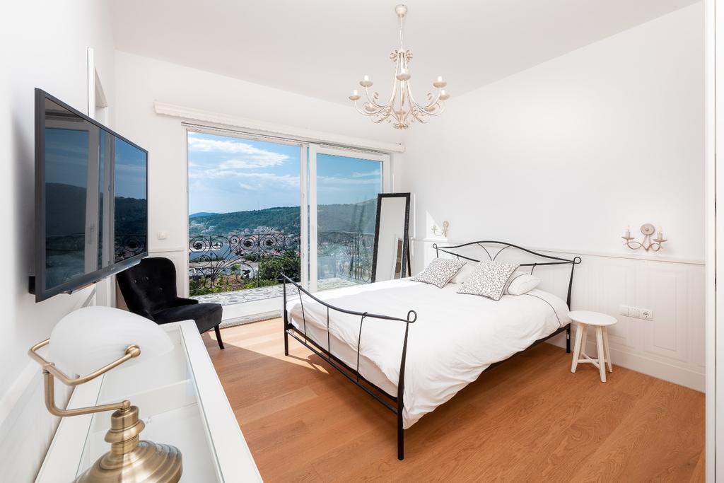 Luxusní vila s bazénem Hvar - 15992