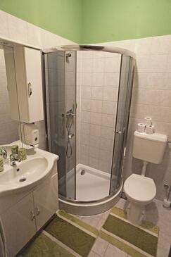 Chambres avec le parking privé Osijek, Slavonija - 15994