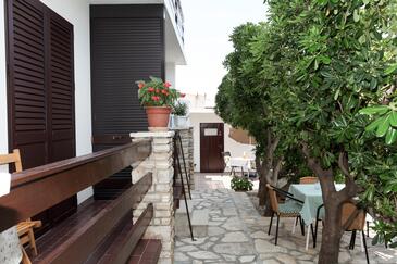 Leiligheter med parkering Pag - 16016