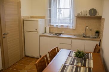 Ferienwohnungen am Meer Gradac, Makarska - 16039