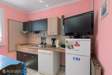 Appartamenti con parcheggio Pola - Pula - 16053