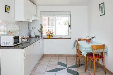 Apartmani uz more Gradac, Makarska - 16073