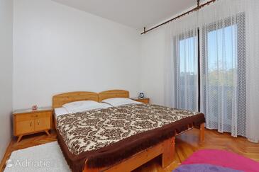 Ferienwohnungen mit Parkplatz Banjol, Rab - 16082