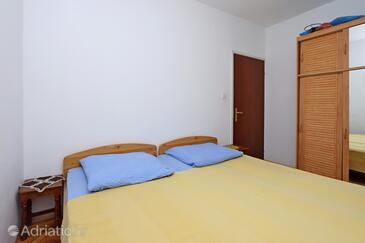 Ferienwohnungen mit Parkplatz Banjol, Rab - 16082