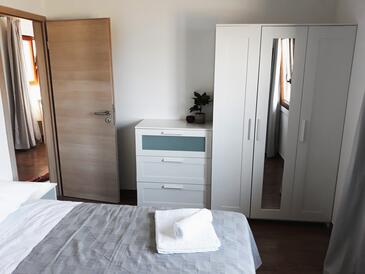 Family-friendly apartments with swimming pool Žrnovo, Korčula - 16116