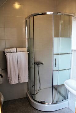 Zimmer mit privatem Parkplatz Sisak - Kutina, Moslavina - 16119