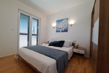 Appartamenti con parcheggio San Pietro di Brazza - Supetar, Brazza - Brač - 16130