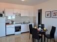 Supetar, Kitchen in the apartment, WiFi.