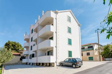 Apartamenty Z Parkingiem Supetar, Brač - 16130 - Supetar