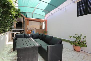 Apartments by the sea Slatine, Čiovo - 16131