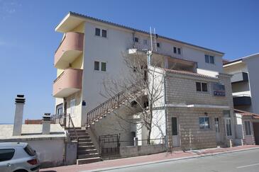 Apartments with balcony Makarska, Central Dalmatia