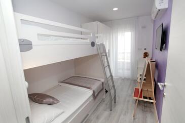 Rodinné apartmány s bazénem Kaštel Kambelovac, Kaštela - 16162