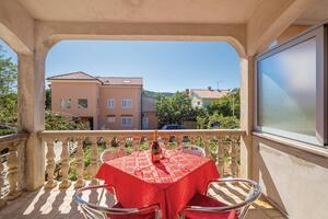 Two bedroom apartment Cres (A-16178-a)