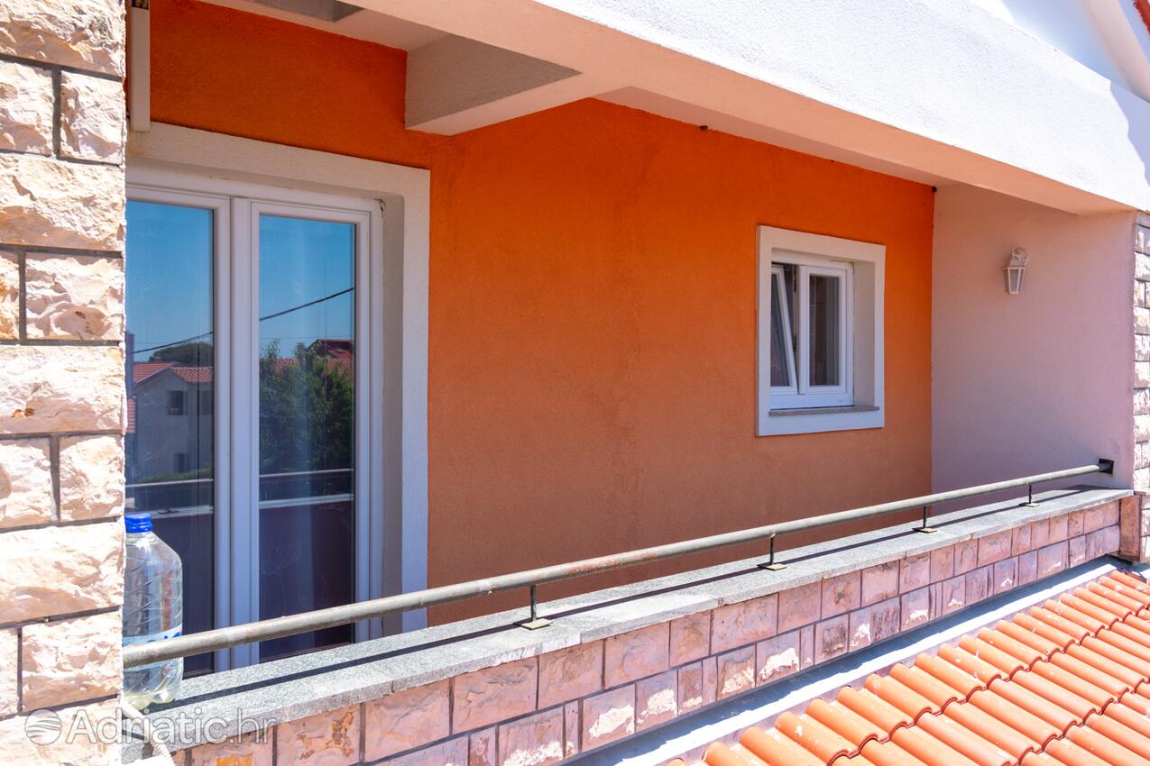 A-16188-a - Private accommodation - Apartments with a parking space Bibinje, Zadar
