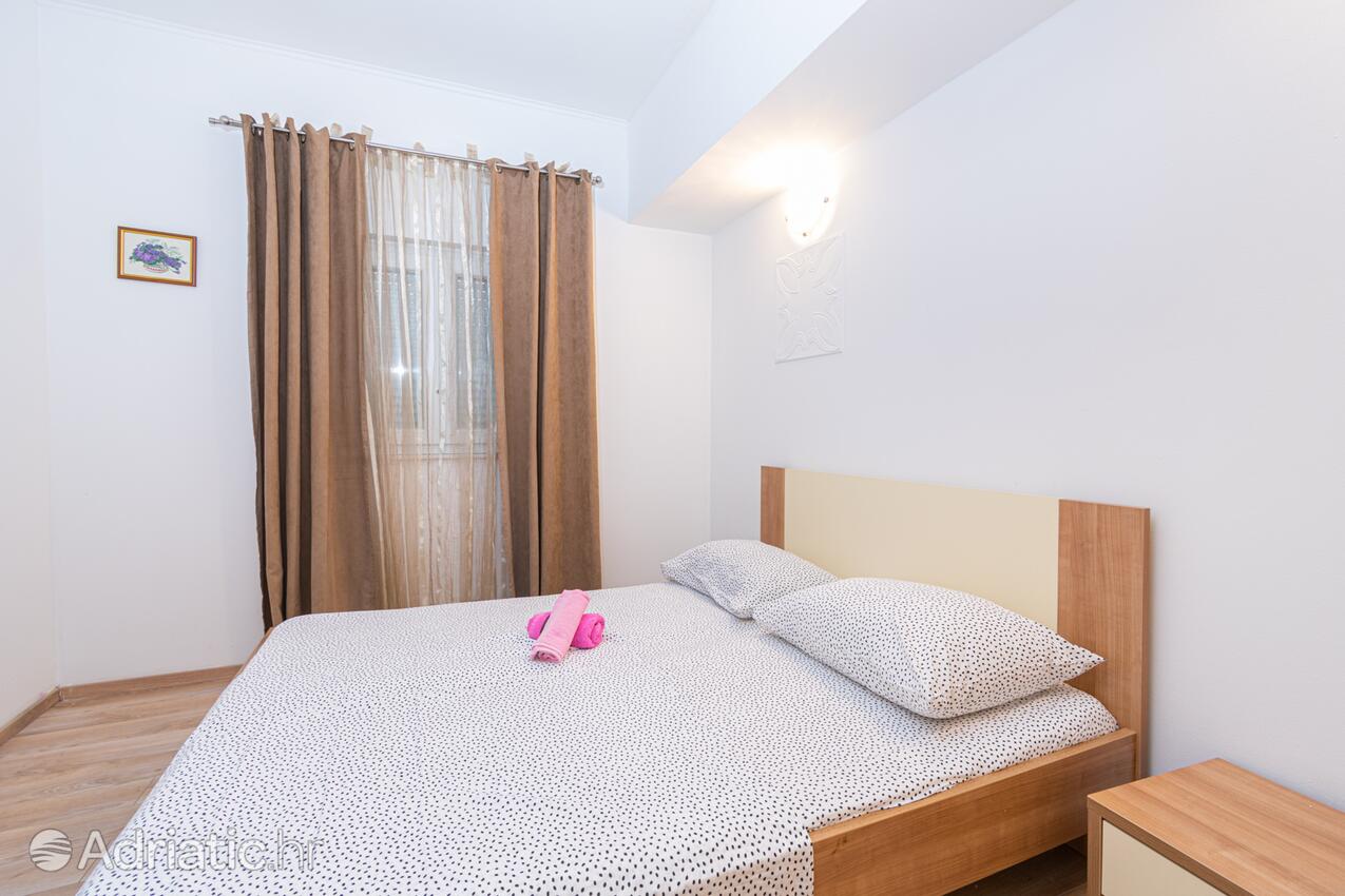 A-16188-a - Private accommodation - Apartments with a parking space Bibinje, Zadar