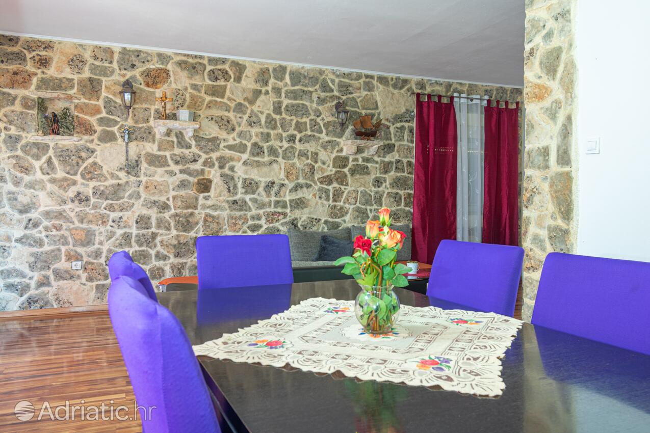 A-16188-a - Private accommodation - Apartments with a parking space Bibinje, Zadar