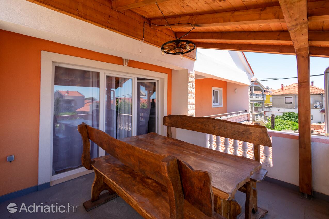 A-16188-a - Private accommodation - Apartments with a parking space Bibinje, Zadar