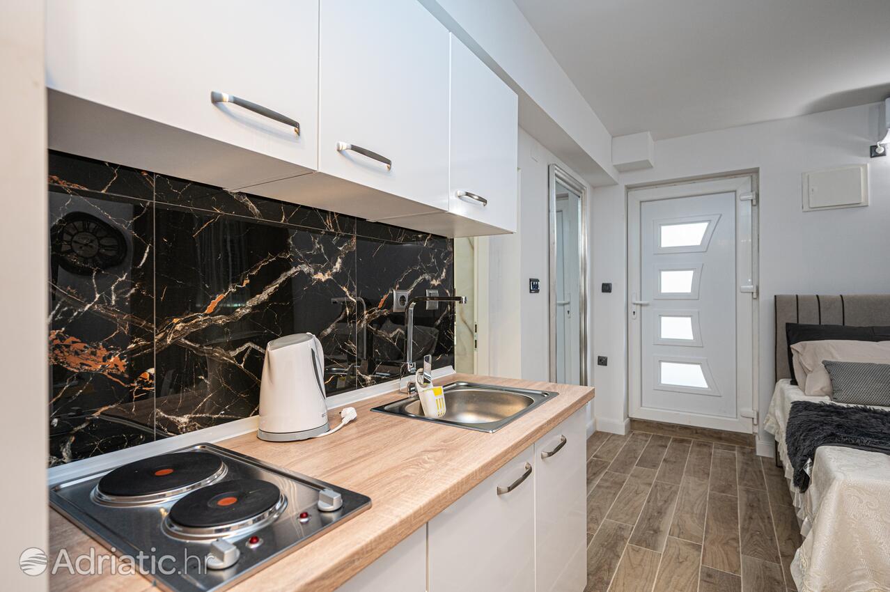 AS-16188-a - Private accommodation - Apartments with a parking space Bibinje, Zadar