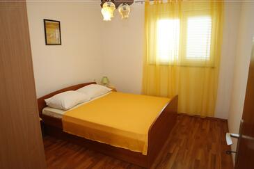Apartmaji s parkingom Vodice - 16190 Adriatic.hr
