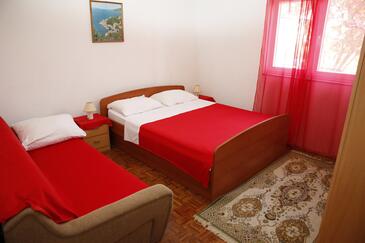 Ferienwohnungen mit Parkplatz Vodice - 16190