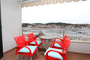 One bedroom apartment Trogir (A-16210-c)