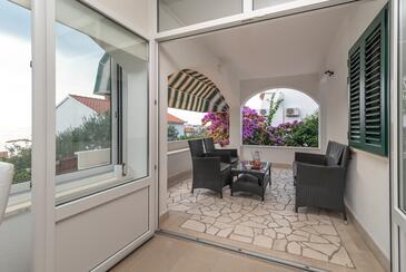 Apartments with parking space Mavarštica, Čiovo - 16215