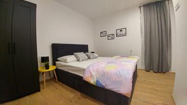 Apartments with swimming pool Gustirna, Trogir - 16233