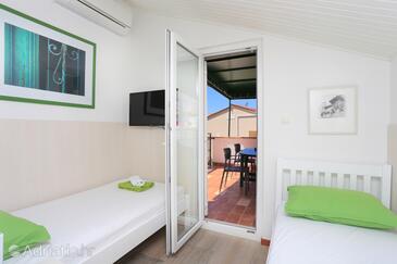 Apartmanok parkolóhellyel Pisak, Omis - 16239