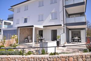 Apartmani s parkingom Njivice, Krk - 16244