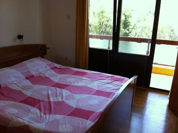 Apartments with balcony Stari Grad, Central Dalmatia