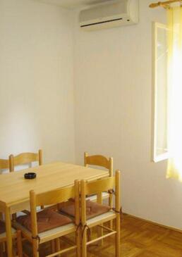 Apartments with balcony Stari Grad, Central Dalmatia