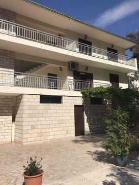 Apartments with balcony Stari Grad, Central Dalmatia