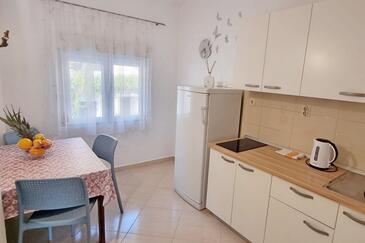 Apartmány s parkoviskom Živogošće - Porat, Makarská - Makarska - 16289