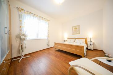 Casa para una familia con niños junto al mar Ist - 16291