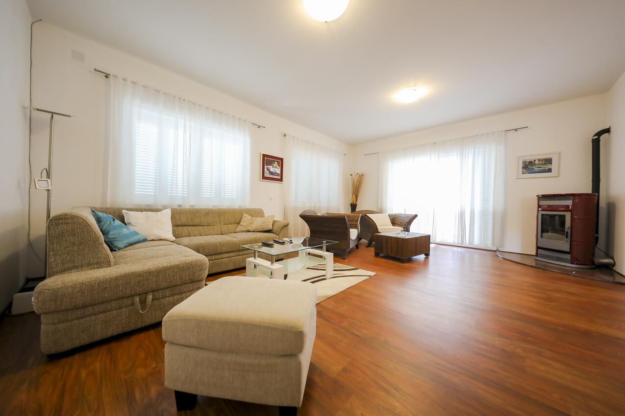 Seaside house for families with children Ist - 16291