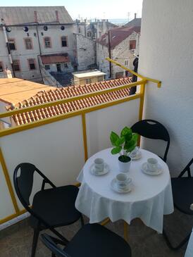 Apartment with balcony Šibenik, North Dalmatia