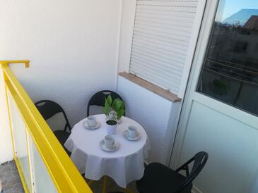 Apartment with balcony Šibenik, North Dalmatia