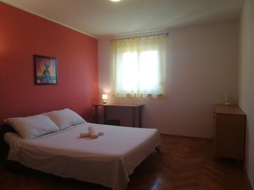 Apartment with balcony Šibenik, North Dalmatia